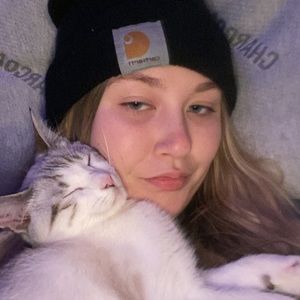 Meet your Posher, Macy